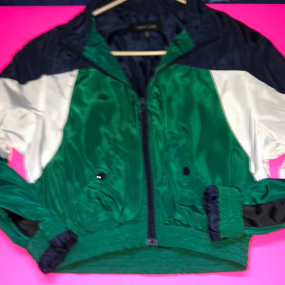 CROPPED WIND BREAKER